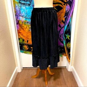 🌈 Lovely velvety softness pleated skirt
